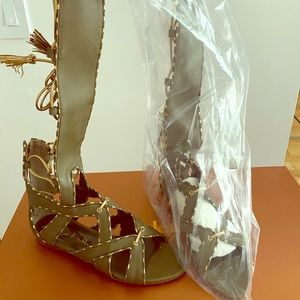 Greek style sandals military green
